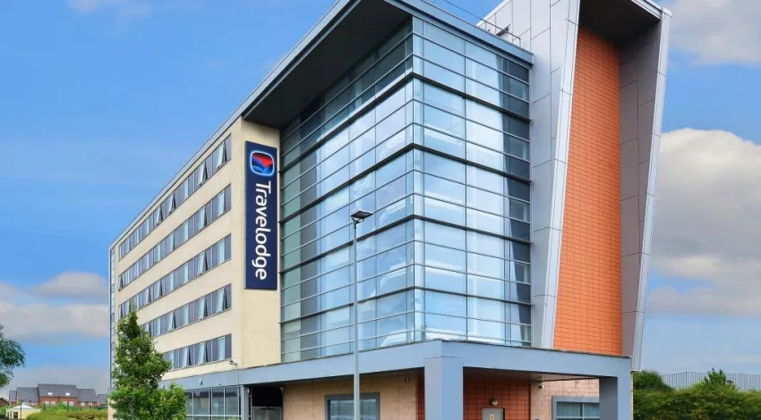 Hotel And Park Liverpool Airport www.travelodge.co.uk